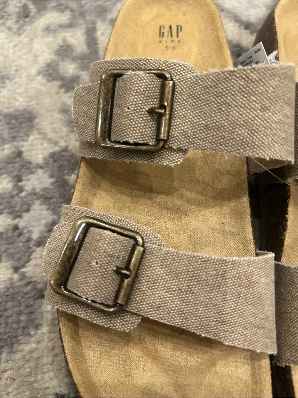 🤎 NWT! GAP Kids Taupe Tan Double Buckle Slide Sandals